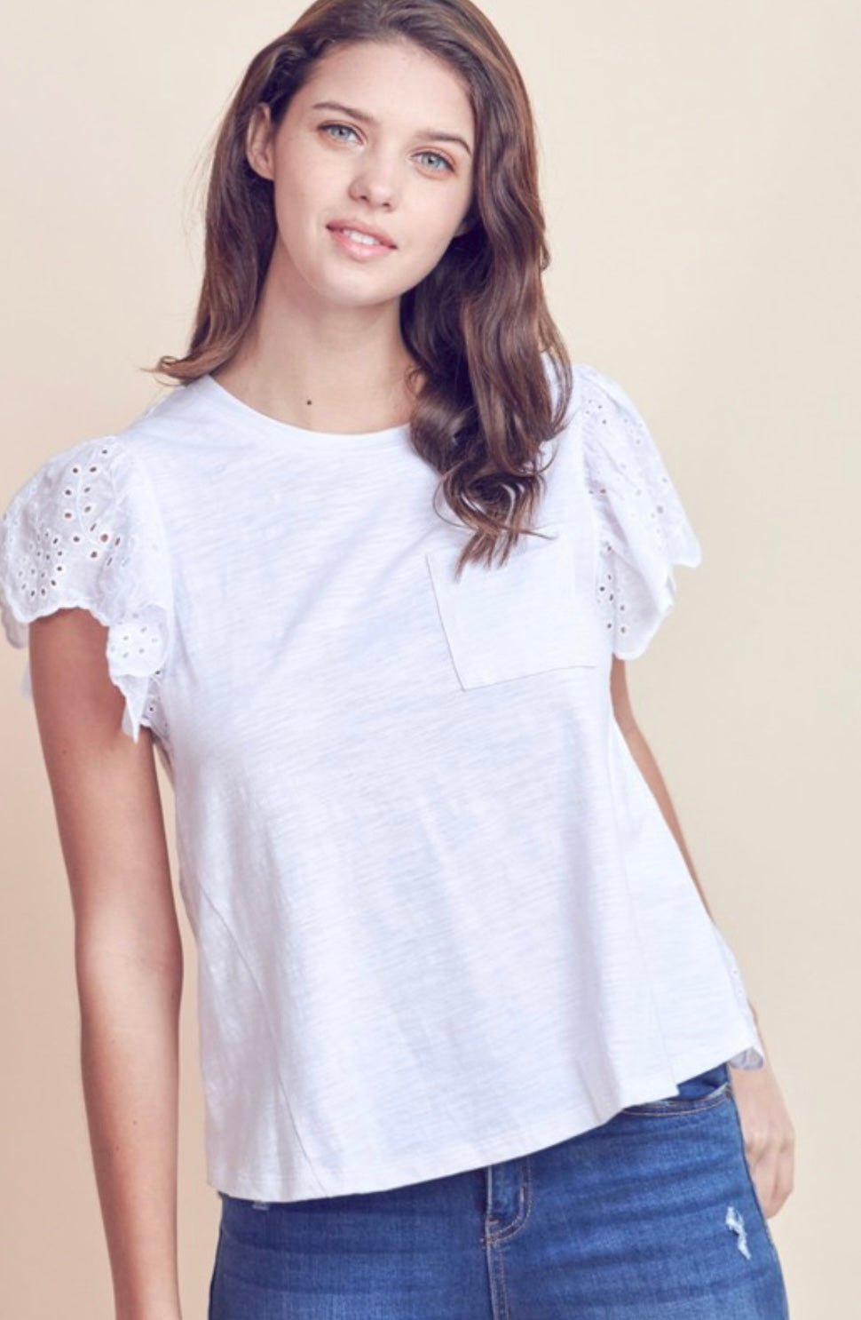 ROUND NECKLINE WITH LACE CONTRAST TOP